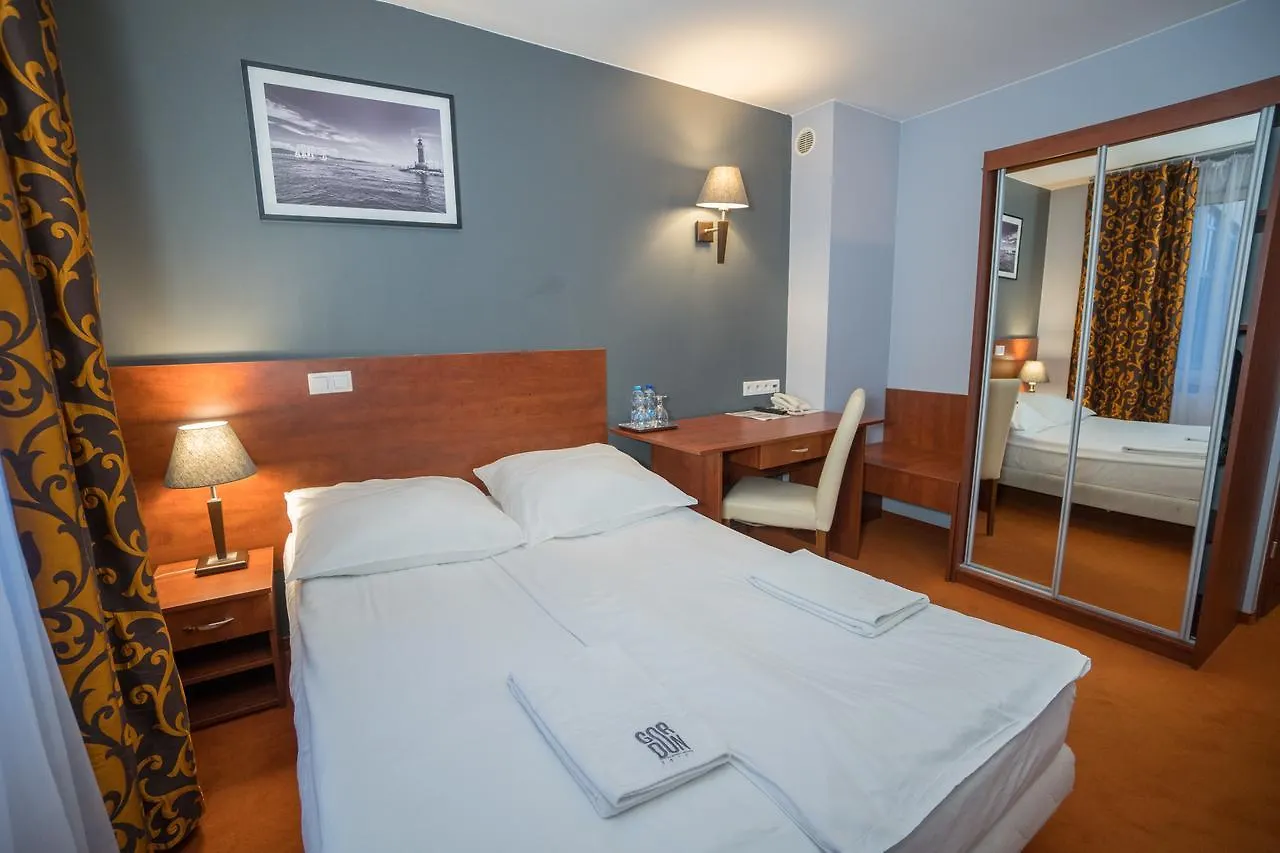 Hotel Gordon 바르샤바 2*,
